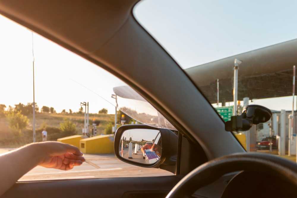 Driver Toll Chargeback Policies: Templates and Best Practices for Fleet Managers